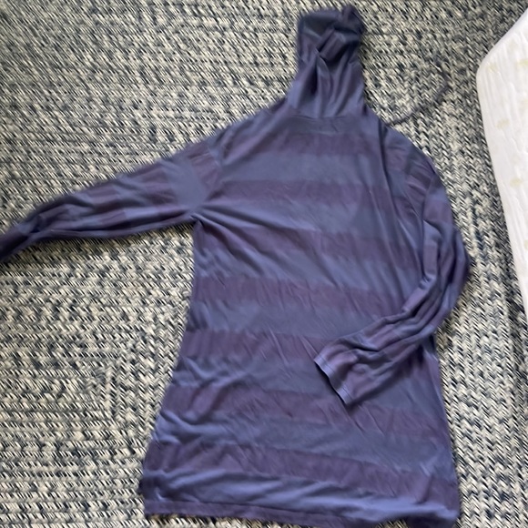 O’Neill Hoodie Coverup/ dress Light weight. Womens Large. Drawstring & pocket - Picture 4 of 4